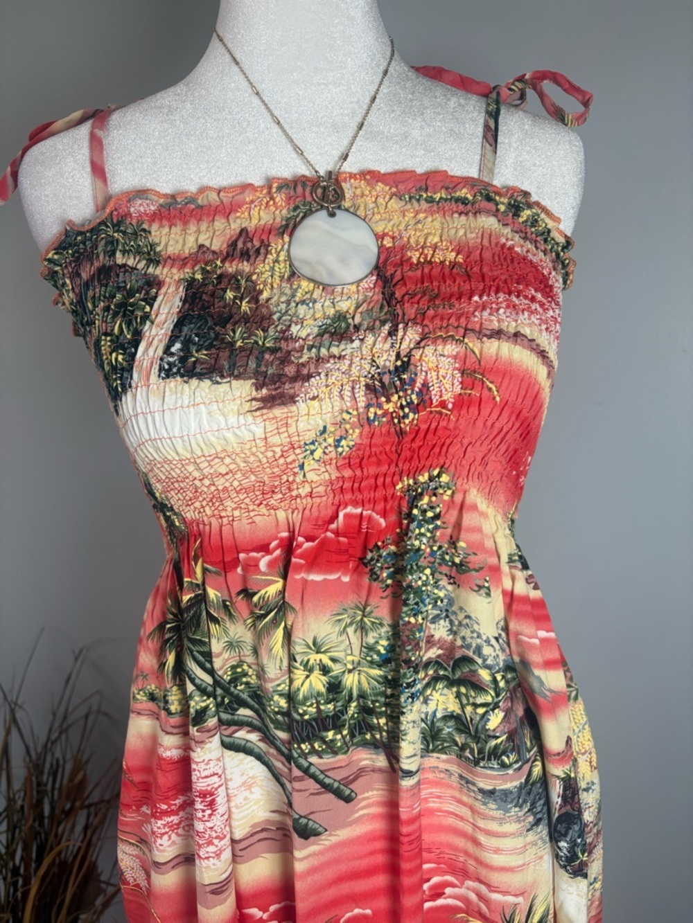 Vintage Hawaiian Dress Made in Hawaii Smocked Sundress Tropical Print Size M - Picture 3 of 11